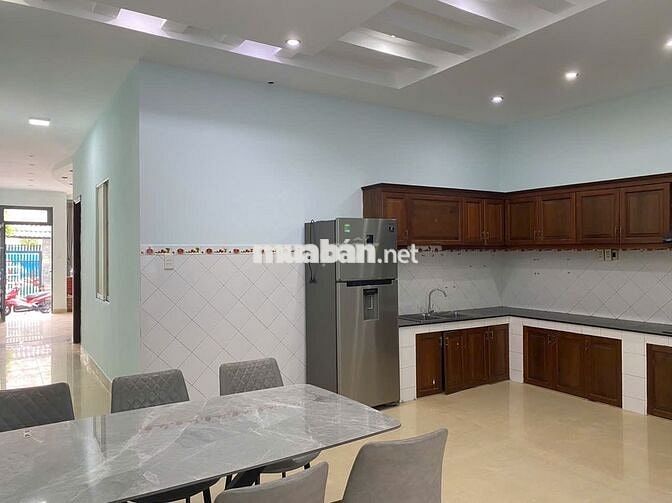 [Chính chủ] Cần Bán Nhà Đường Huỳnh Tấn Phát 150m2 ,Quận 7, Hẻm Xe OTô