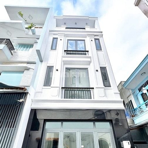 Xe hơi vô nhà - xây mới 4 tầng, 4.3x13m, Nguyễn Văn Nghi - chỉ 8.x tỷ
