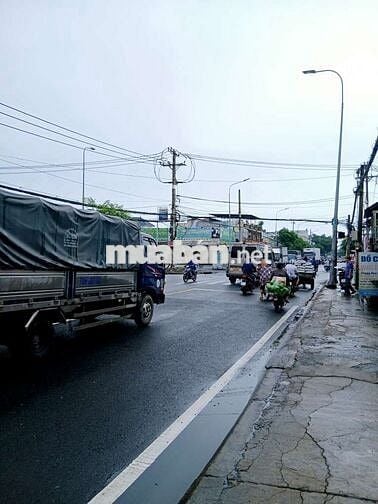 Đất mt khu vực buôn bán ngày đêm sinh lời cao