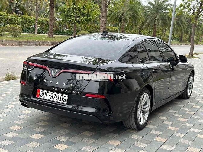 VinFast Lux A2.0 2019 2.0 AT - 85000 km