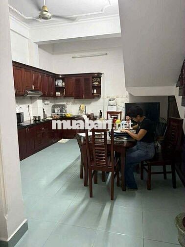BÁN NHÀ PHÂN LÔ PHẠM TUẤN TÀI-- CẦU GIẤY –  5 TẦNG, Ô TÔ TRÁNH