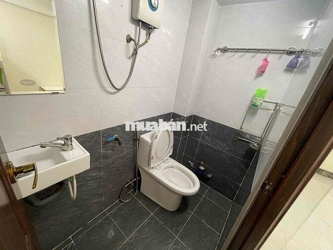 Siêu Phẩm Studio Full Nội Thất Cửa Sổ Ngay Đh UEH N , Văn Hiến