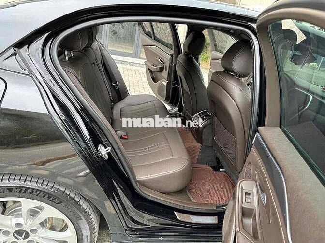 VinFast Lux A2.0 2019 2.0 AT - 85000 km