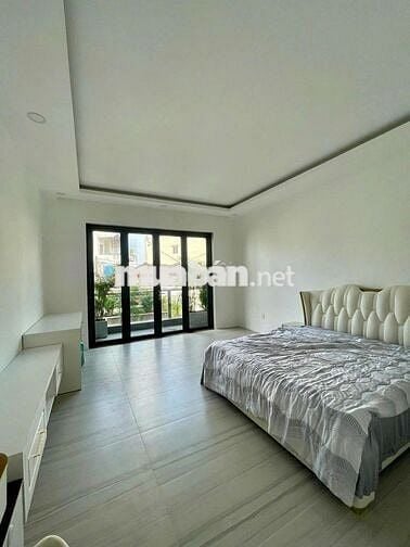 CHO THUÊ GẤP - NGUYÊN CĂN 37E Hoàng Việt, P.4, Q.TB - 4.5x20m - 5PN