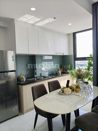 Căn Hộ cao cấp The Emerald 2PN 2,1 tỷ/62m2 view hồ bơi sổ sẵn vay 80%