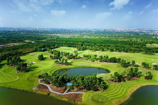 Căn Hộ cao cấp The Emerald 2PN 2,1 tỷ/62m2 view hồ bơi sổ sẵn vay 80%