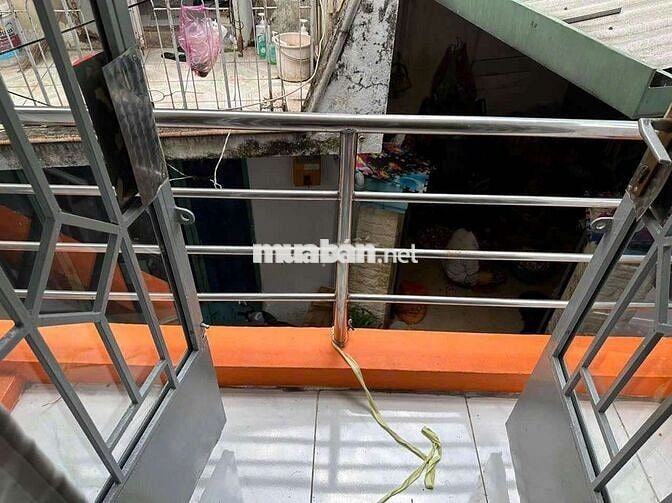 Bán nhà sổ Hồng riêng hoàn công gần khu chế xuất
