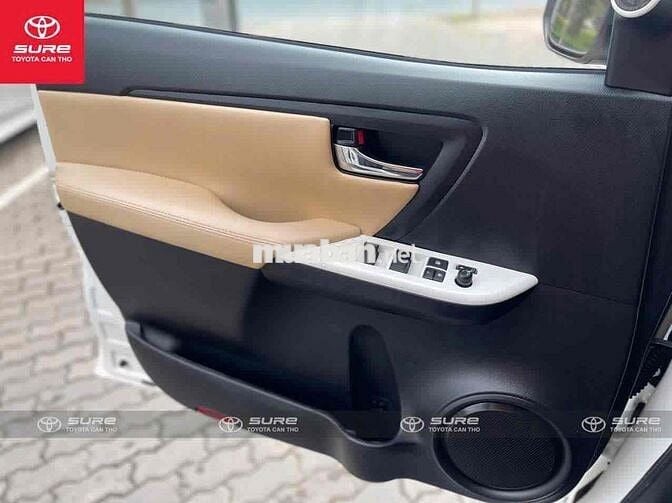 Toyota Fortuner 2020 2.4MT 4x2 MT  - xe hãng