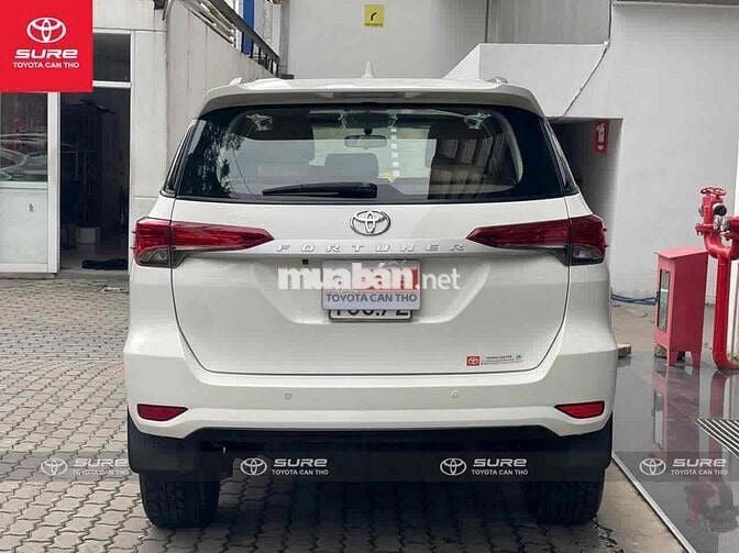 Toyota Fortuner 2020 2.4MT 4x2 MT  - xe hãng