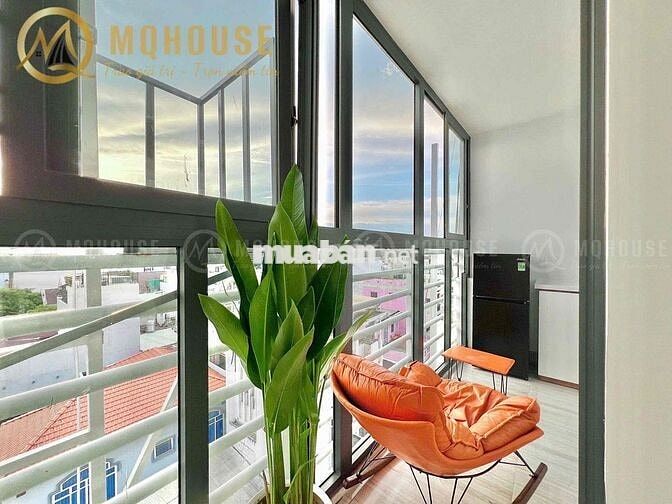 Căn Hộ 1 PN Tách Bếp View Kính Full Nội Thất New Công Viên Làng Hoa