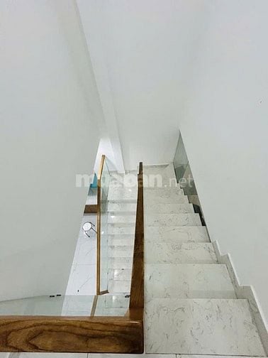 Cần bán nhà hẻm đường Huỳnh Tấn phát quận 7 