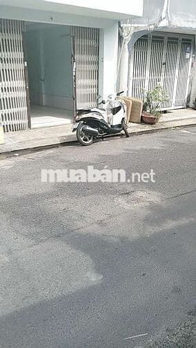 Nhà nguyên căn Mt đường Lk 2-10 Gò Xoài dt 4×20 trống suốt có gác đúc