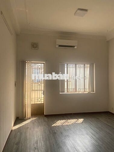 Cho thuê nhà nguyên căn 4 tầng– Đường nhựa 8m, 4A Đồng Xoài, 5’ ra TSN