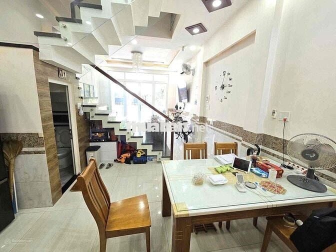 nhà lầu hẻm thông đường Linh Đông tiện kinh doanh buôn bán làm cty vp