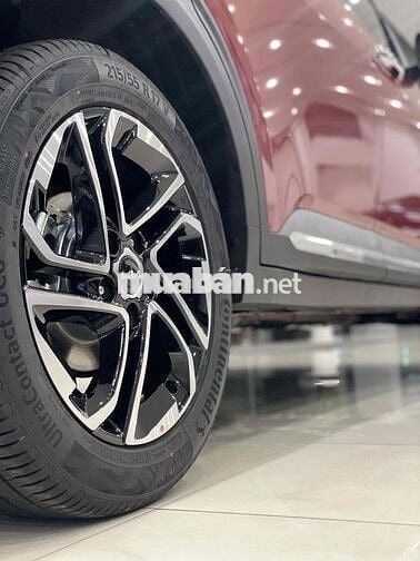 Carens Luxury 7 chỗ đẹp, tiện nghi gầm cao giá mềm