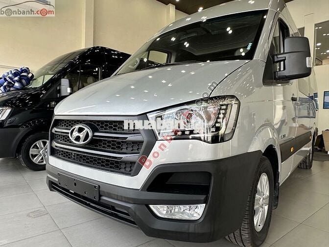 Xe Hyundai Solati 2.5 MT 2025