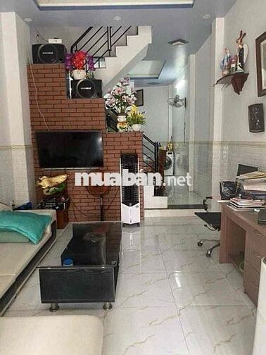 nhà hẻm thông xe hơi quay đầu. 1 HT 13 nay là tân thới hiệp q12