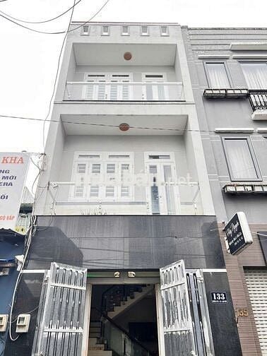 cho thuê nhà mặt tiền đường số 9.p9.Gò Vấp