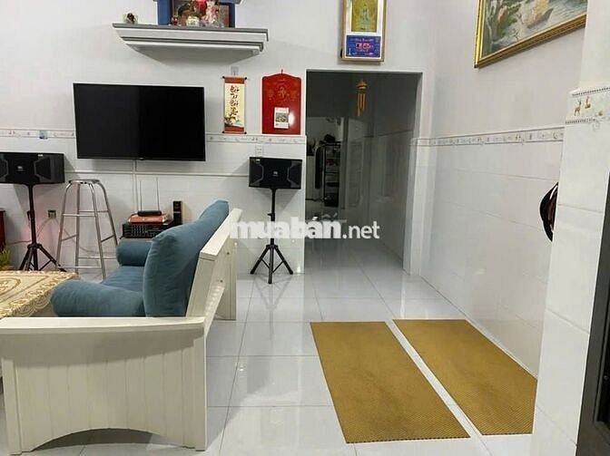 Nhà ở 70m2, 2phòng ngủ, 1wc,đường Hưng Nhơn, Tân Kiên, Bình Chánh