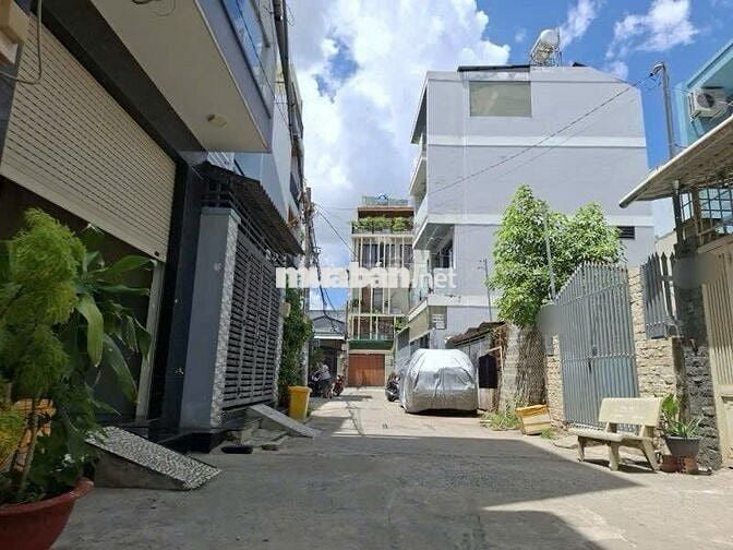 Nhà ở 70m2, 2phòng ngủ, 1wc,đường Hưng Nhơn, Tân Kiên, Bình Chánh