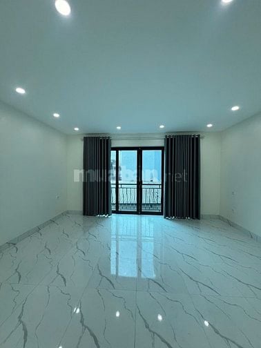 Bán nhà phố An Dương - DT 61m2, mặt tiền 5m, nhà 4 tầng đẹp.