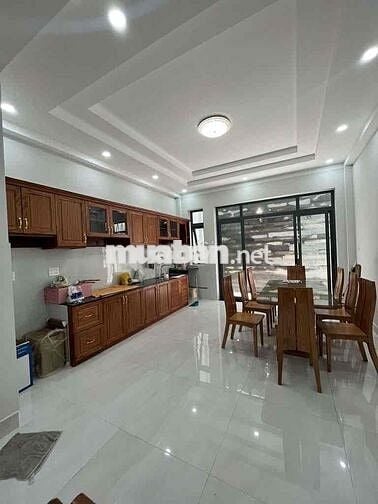 Cho thuê căn góc 2 mặt tiền đg số 13 khu tên lửa gần Aeon mall