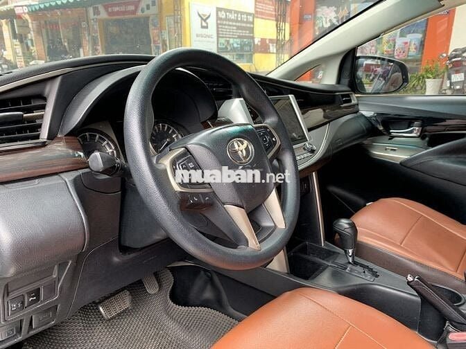 Toyota Innova 2018 2.0G - 214000 km