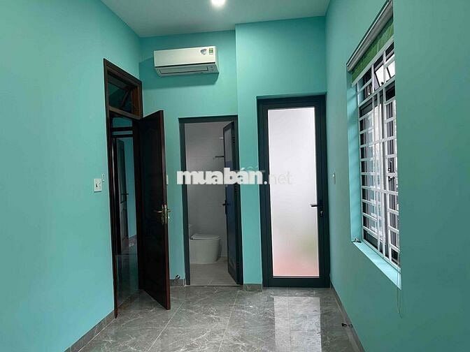 BÁN NHÀ  2 MẶT TIỀN  TRUNG TÂM NHA TRANG CÁCH BIẾN 700m
