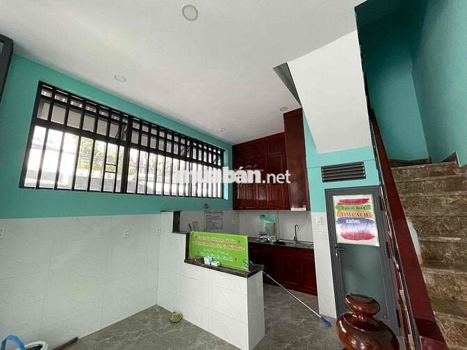 BÁN NHÀ  2 MẶT TIỀN  TRUNG TÂM NHA TRANG CÁCH BIẾN 700m