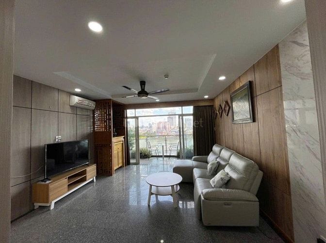 Bán CHCC Hoàng Anh River View Q 2 (157m,4pn giá 9,6 ty) Giá Cực Sốc