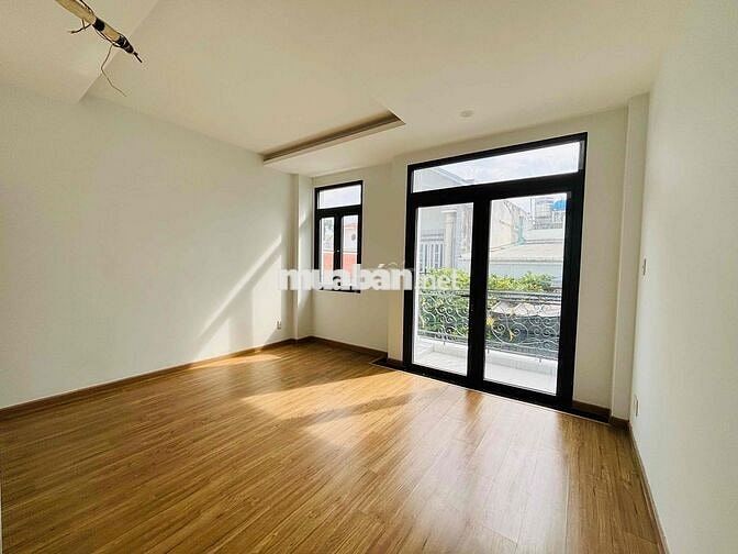 Chính chủ cần bán nhà phố liền kề tại Khu phố 5, P. Thạnh Xuân, Quận 1