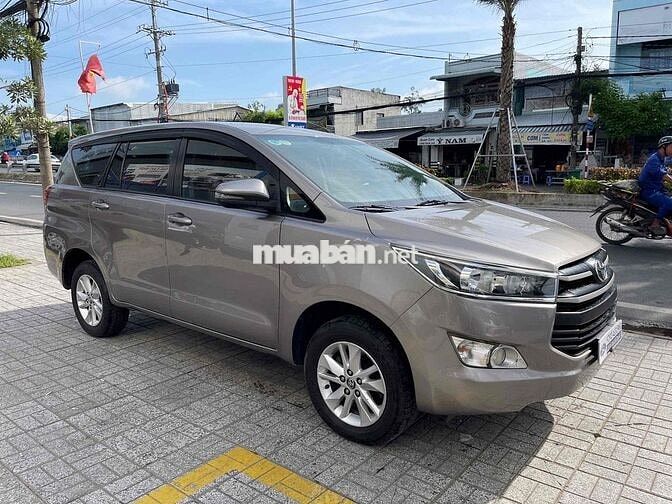 Toyota Innova 2020 2.0E - 142000 km
