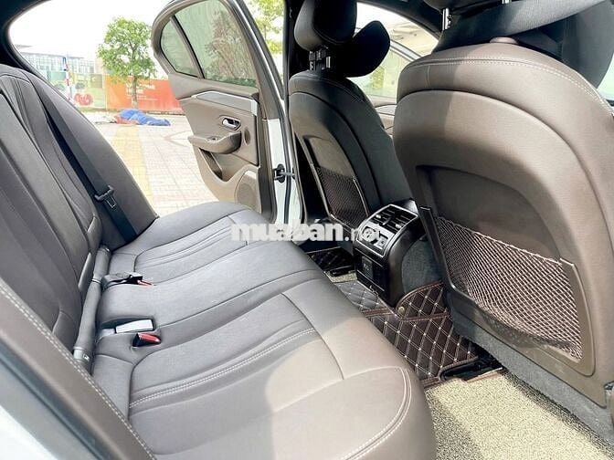 VinFast Lux A2.0 2019 Plus 2.0 AT - 73000 km