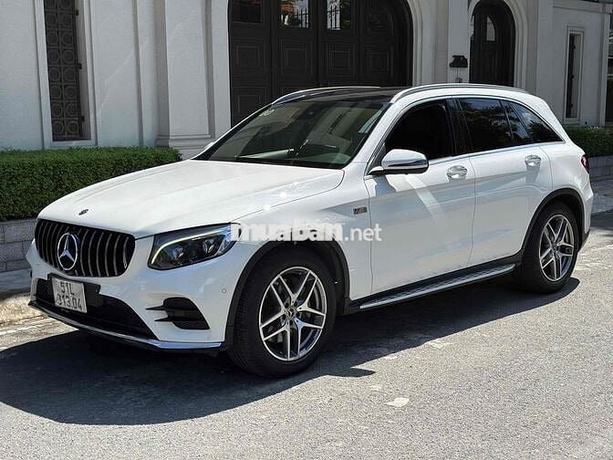 Mercedes Benz GLC 2018 300 4MATIC - 101000 km