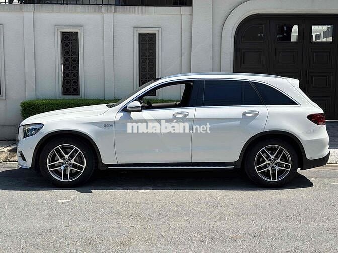 Mercedes Benz GLC 2018 300 4MATIC - 101000 km