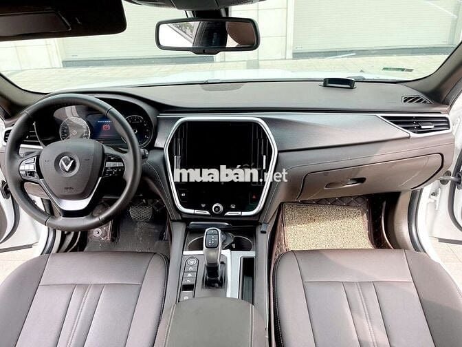 VinFast Lux A2.0 2019 Plus 2.0 AT - 73000 km