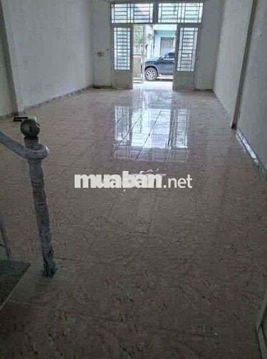 Cho thuê nhà hoặc kho xưởng 10x20m cấp 4 Ngay Lê Trọng Tấn , Tây Thạnh