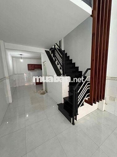 cho thuê nhà hr ôtô đâun trước nhà đường số 19 BHHA