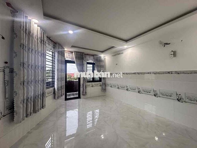 CĂN GÓC 6X20 MẶT TIỀN ĐƯỜNG HUỲNH THỊ HAI TCH VỊ TRÍ KINH DOANH ĐẸP