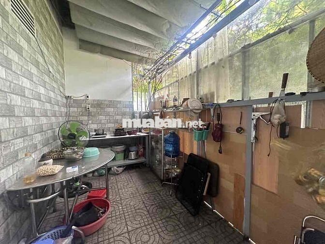 CĂN GÓC 6X20 MẶT TIỀN ĐƯỜNG HUỲNH THỊ HAI TCH VỊ TRÍ KINH DOANH ĐẸP