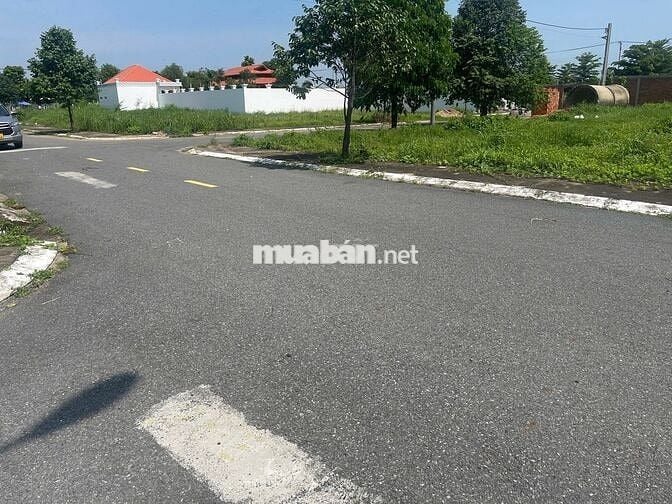 Ban đất cc tích trữ lâu năm,mat tiền,tp Gò Công,Tiền Giang 123m2 SHR