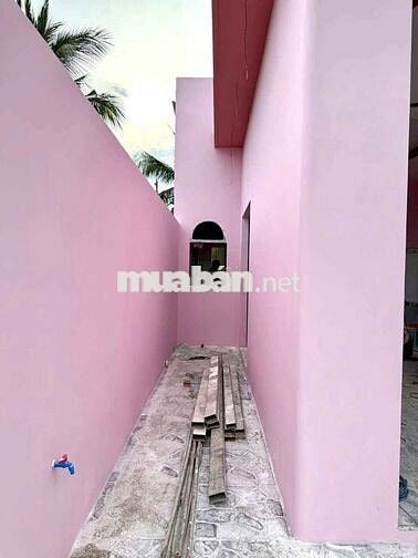 Anh Đức xây nhà để cưới vợ, mà vợ bỏ nên buồn bán đất tặng nhà đang