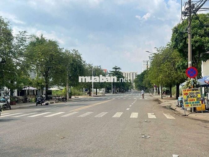 BIỆT THỰ GÓC 2LẦU, MẶT TIỀN KDC BÌNH CHIỂU 8X23M 4PN 7WC, CÓ THANG MÁY