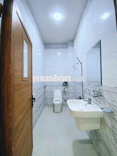 cho thuê nhà hr ôtô đâun trước nhà đường số 19 BHHA