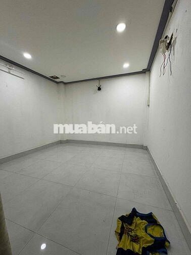 cho thuê nhà hr ôtô đâun trước nhà đường số 19 BHHA