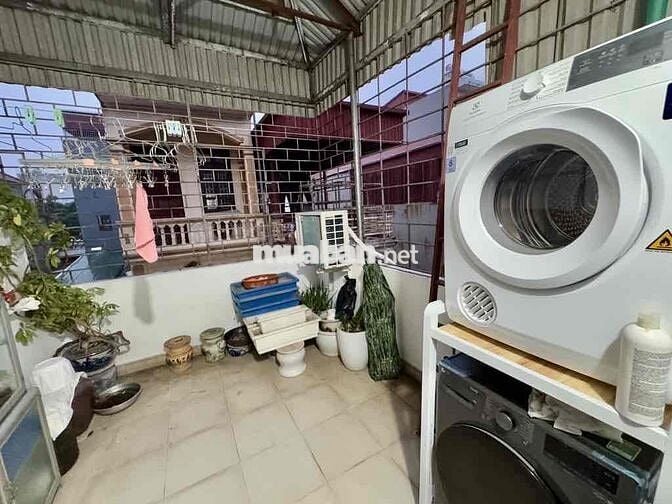 CĂN TRUNG TÂM SÀI ĐỒNG, 3 NGỦ, Ô TÔ ĐỖ CỬA, FULL NỘI THẤT GIÁ ĐẸP