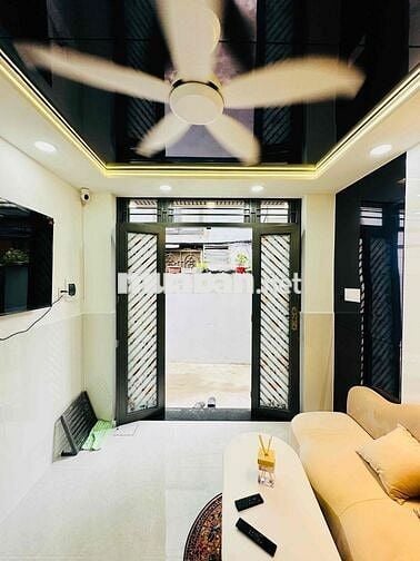 Hh 50tr nhà sau căn mặt tiền Full nội thất cao cấp vị trí bao đẹp