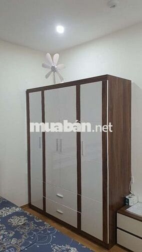 Còn Thương Lượng , Và Chưa bao gồm thuế phí liên quan