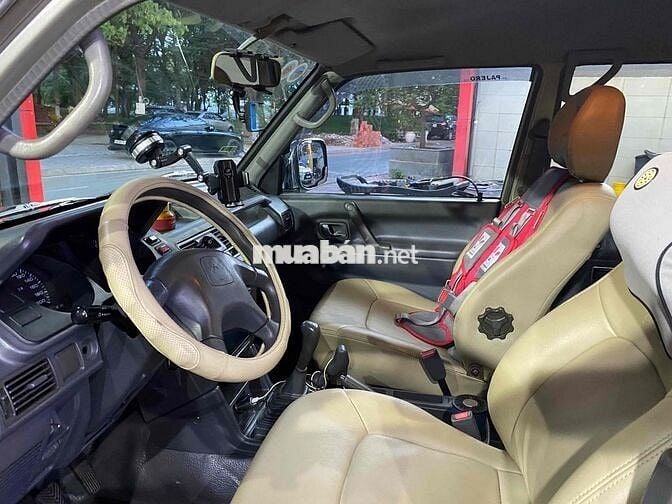 Mitsubishi Pajero 2004 - 7 chỗ V33 đẹp lắm