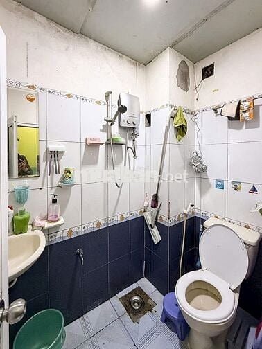 Bán nhà đẹp 4 lầu Bùi Viện ngay khu phố Tây